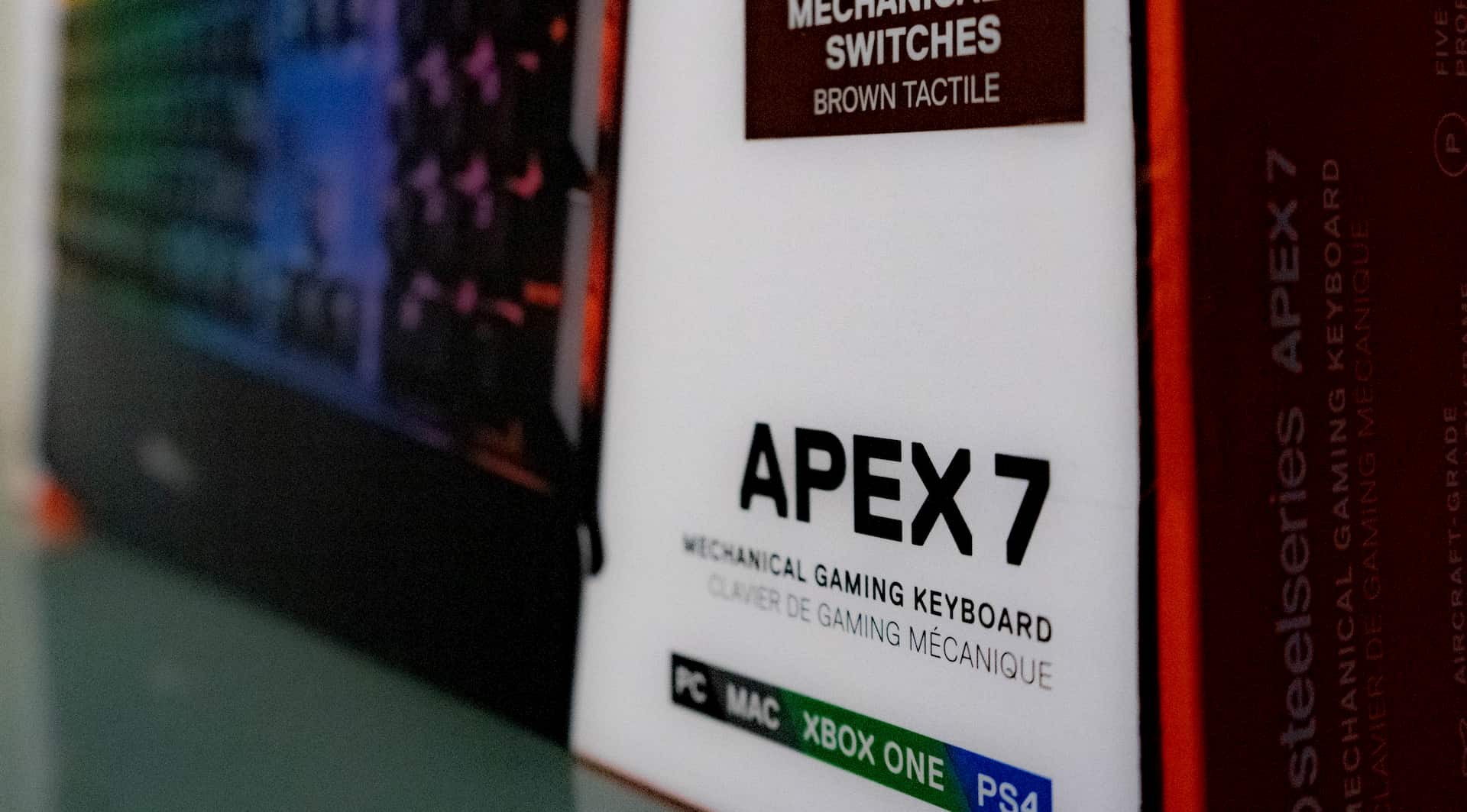 SteelSeries Apex 7 box