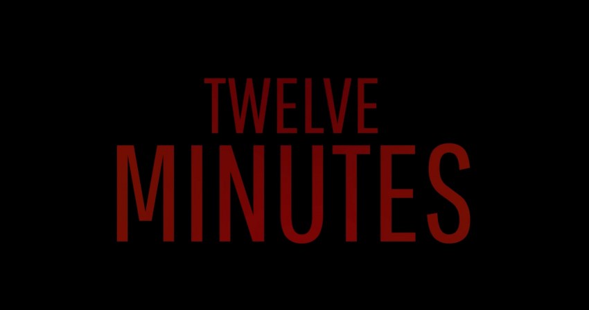 Twelve Minutews scritta rossa sfondo nero
